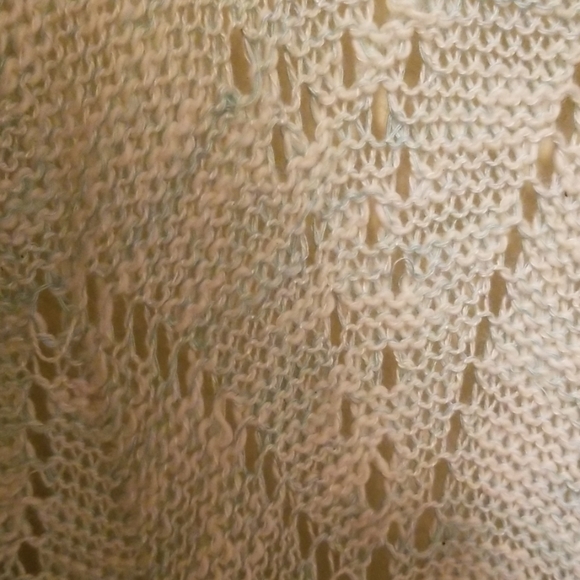 Shawl - Picture 2 of 3